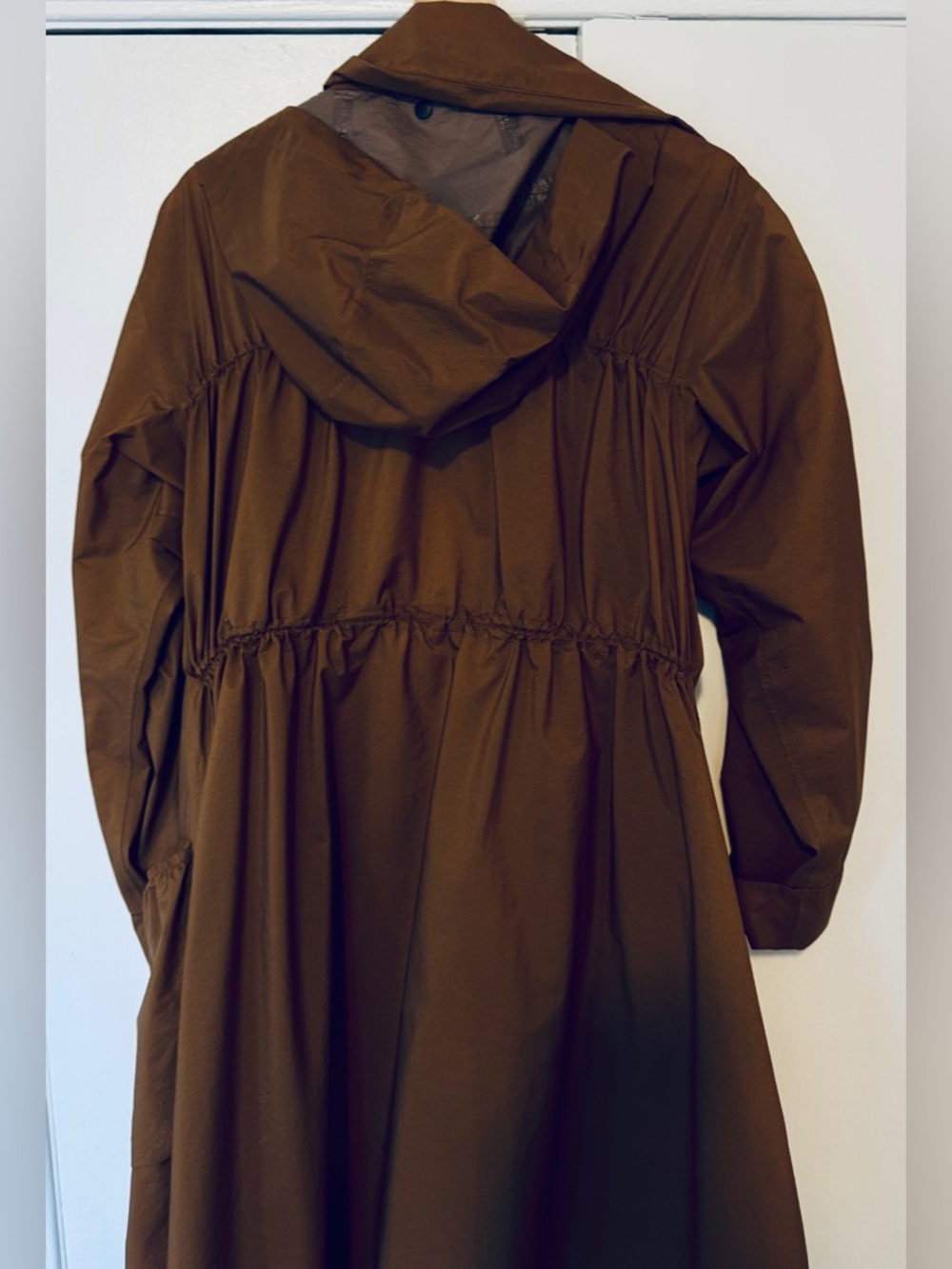 Lululemon Hooded Rain Jacket Brown Size 8 Lightweight - Picture 6 of 8
